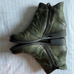 Miz Mooz Sander Forest size 39 - 8.5-9 ankle boots